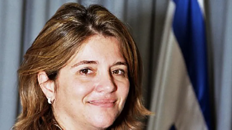 דקל נווה. המאיימת נעצרה