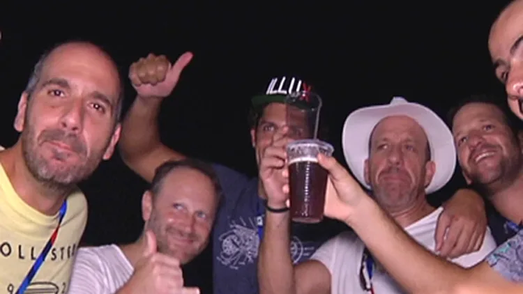 זה לא רק ספורט: שידוכים במכביה | חדשות 13