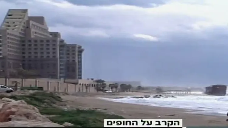 בשיא עונת הרחצה: הקבלנים ניצחו בקרב על החוף