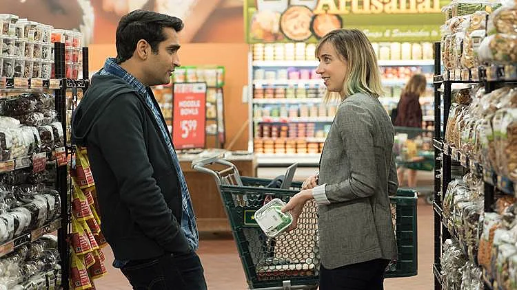 קל להתאהב בגיבורים "הרגילים" של "חולי אהבה"