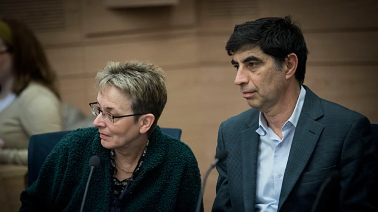 "מתבייש בהנהגה", בני הזוג גולדין (יונתן סינדל / פלאש 90)