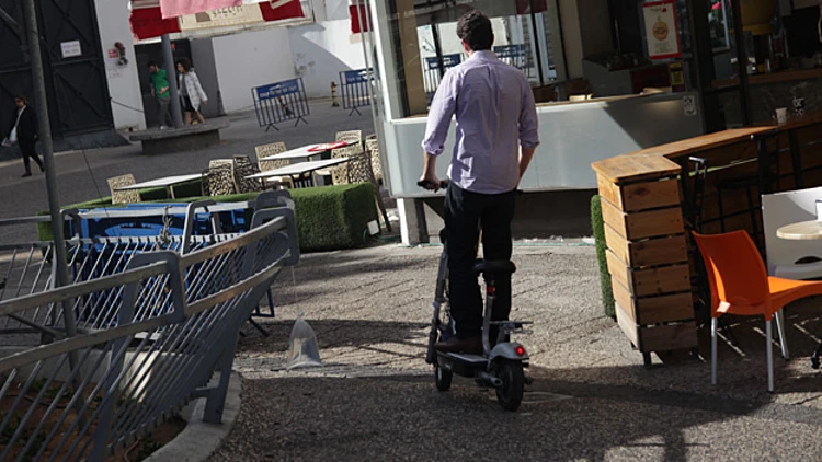"הקסדה - אביזר הבטיחות חשוב ביותר" (ארכיון)