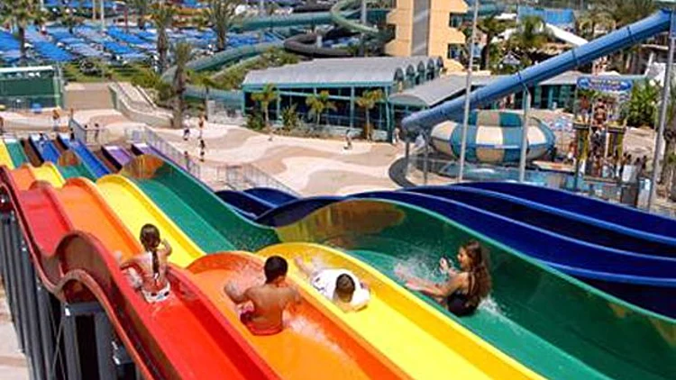 פארק המים ימית 2000