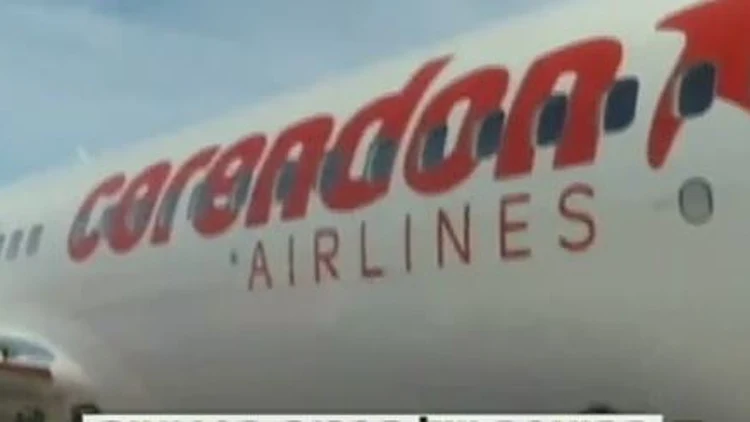 רצו לטוס וחיכו 7 שעות באוטובוס | חדשות 13