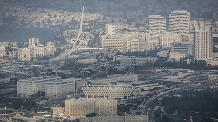 כמה תעלה שכירות מפוקחת בירושלים? | חדשות 13