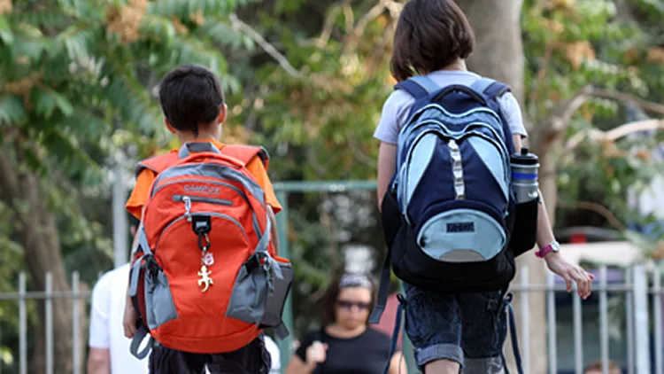 בגלל טעות מחשב: הקיצוץ שלא היה במשרד החינוך | חדשות 13