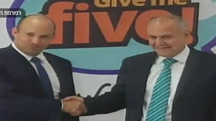 רפורמת האנגלית של שר החינוך בנט | חדשות 13