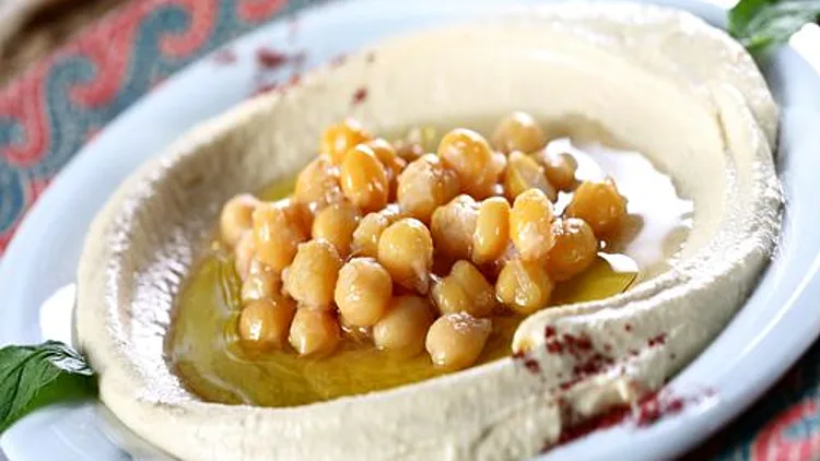 מיתוס החומוס: יותר בריא או יותר משמין? | חדשות 13