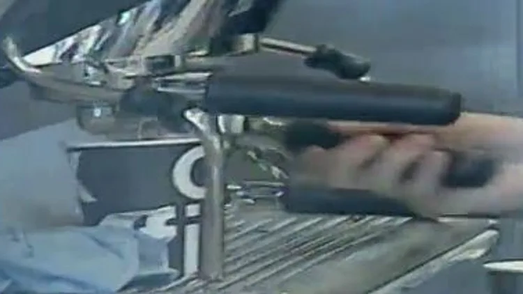 קופיקס בצניחה: המספרים נחשפים | חדשות 13