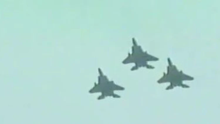 כותרות העבר: פיגוע התאבדות בי-ם | חדשות 13