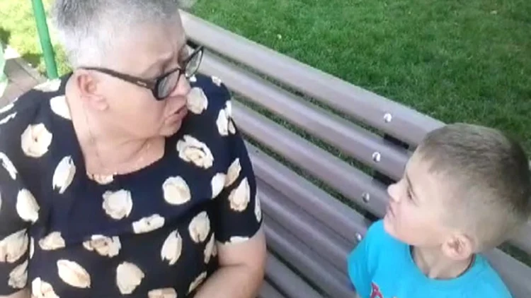 "אין לי אף אחד, רוצה את סבתא" | חדשות 13