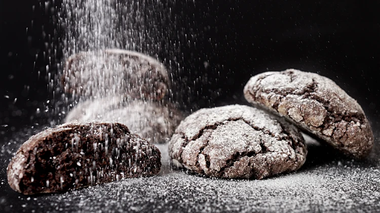 עוגיות מושלגות שלגיה שוקולד