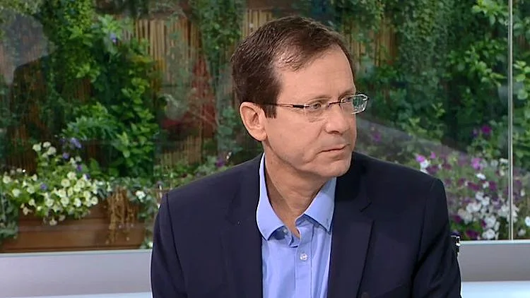 "צריך לתת לאבי גבאי הזדמנות"