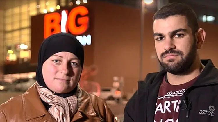  ארוחת בוקר תמורת יחס גזעני