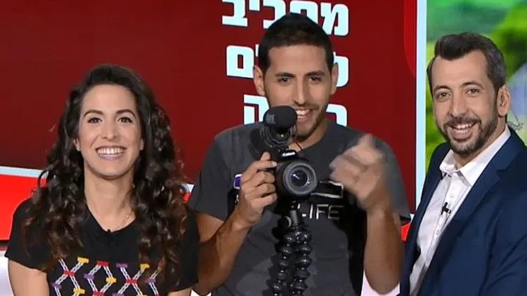 המטייל ששבר את האינטרנט נחת באולפן 