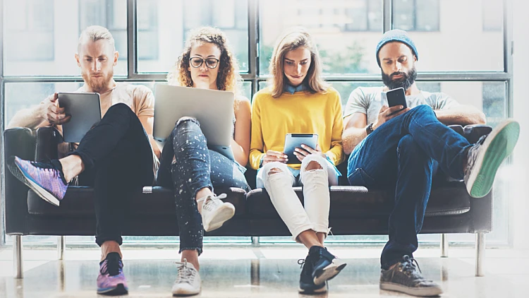 פינוק של טיול: 5 הגאדג'טים שישדרגו את הטיול שלכם | רשת 13