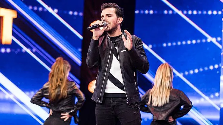 איך מיה דגן מגיבה למתמודד שהיא מכירה?