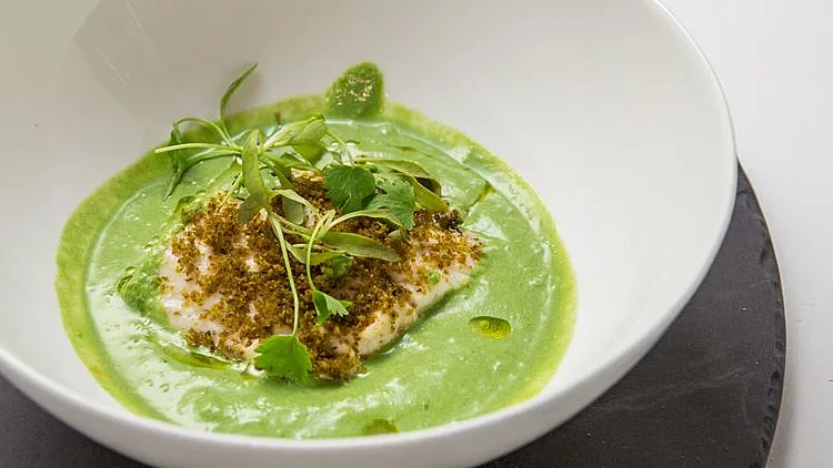 מתכון לדג לברק בקראסט פלאפל של המתמודד אורן בן אליהו (מתוך משחקי השף, עונה 3, פרק 18)