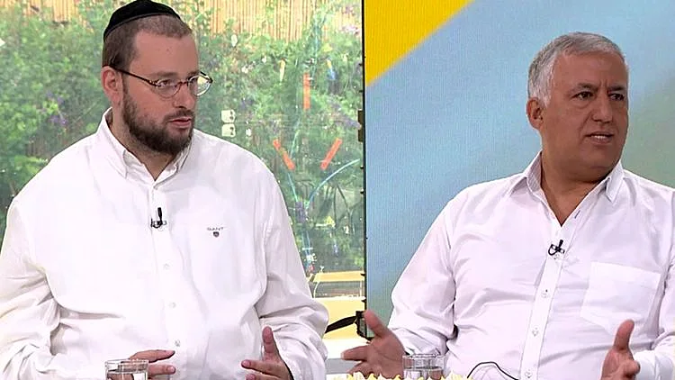 העולם הבוקר - אשדוד: חרדי קיצוני נגד הרקדה בפארק | רשת 13| חדשות 13