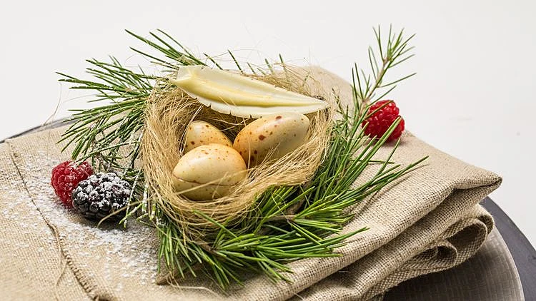 המתכון של נבחרת שף ארז קומרובסקי לביצי שוקולד עם גנאש קפה וקרמל מלוח 