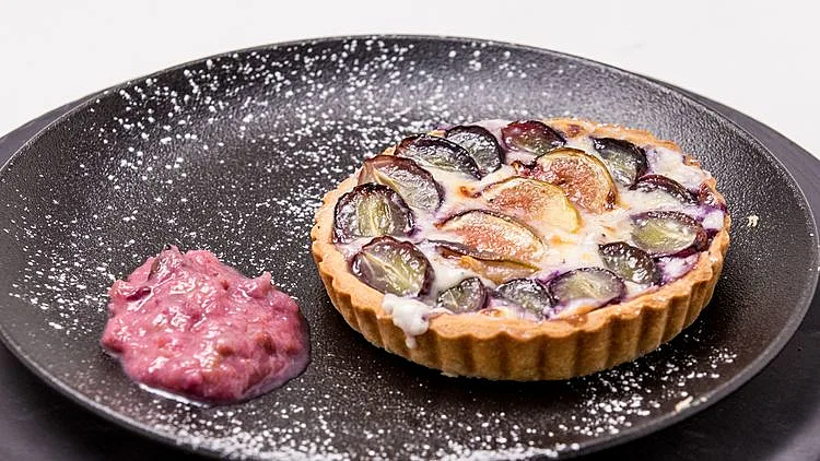 המתכון של סופיה טייב לטארט תאנים וענבים