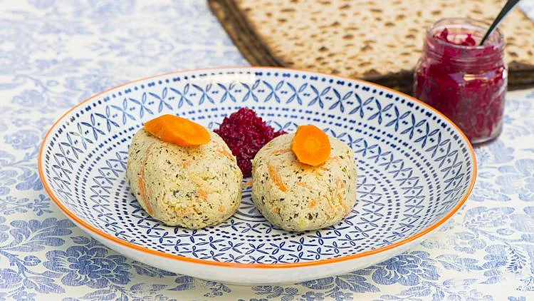 מתכון לגפילטע פיש | מתוך דרכון למתכון | רשת 13