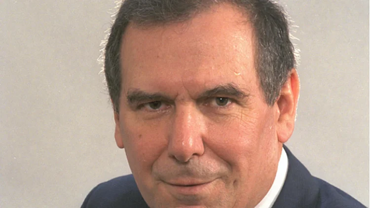 יו"ר ועדת ההיתרים הנכנס דחה ב-2003 בקשת נתניהו לסיוע בחובות | רשת 13