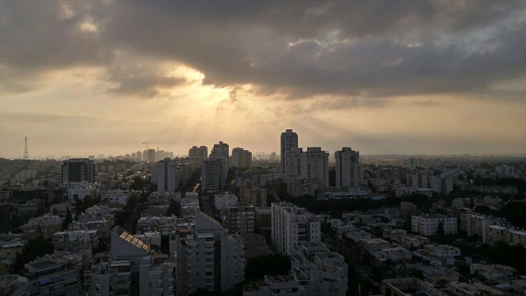התחזית לסופ"ש: ירידה נוספת בטמפרטורות, גשם מקומי בצפון