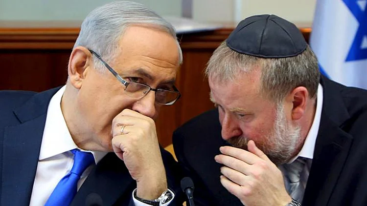 גורם בפרקליטות: אסור למנדלבליט להגן על החסינות של נתניהו
