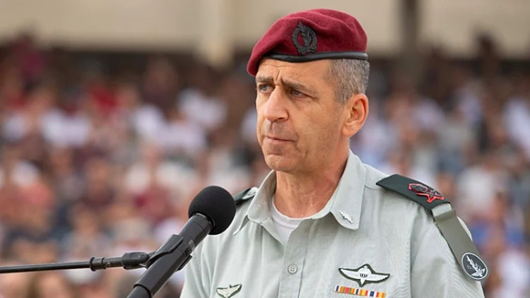 לראשונה בצה"ל: הרמטכ"ל מינה אישה לקצינת מודיעין פיקודי | חדשות 13