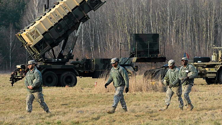 בעקבות המתיחות עם איראן: ארה"ב תוסיף סוללת פטריוט במזה"ת
