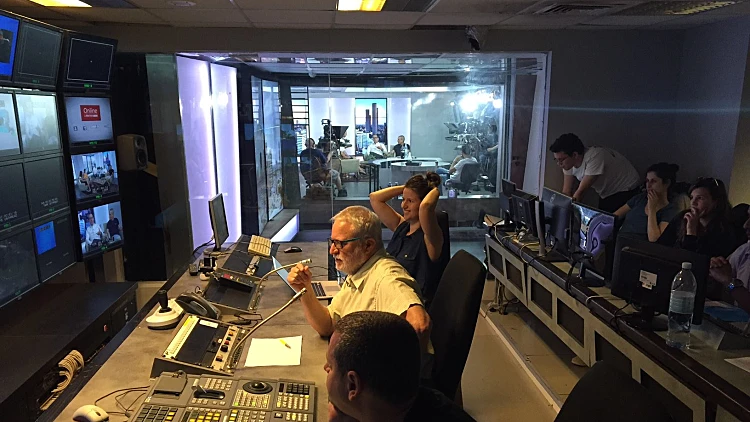 מרכז המבקרים חדר שידור רשת 13