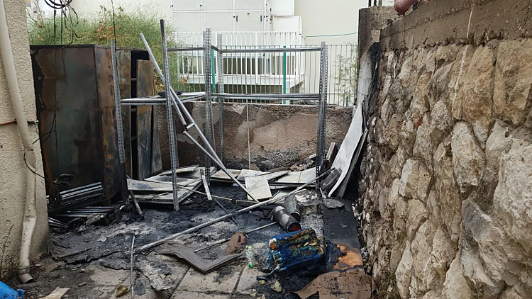 חשד להצתה בסניף הליכוד בבני ברק