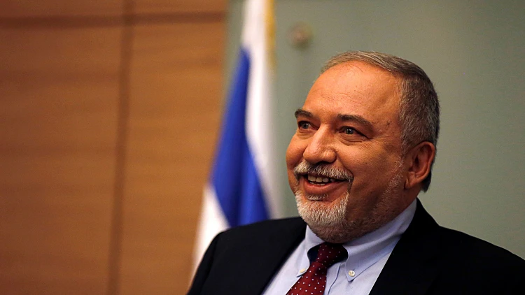 ישראל ביתנו התלוננה במשטרה: פרצו למחשבים שלנו וגנבו קבצים