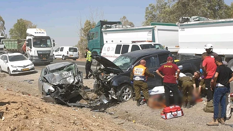 תאונת דרכים בין שני כלי רכב בכביש 264
