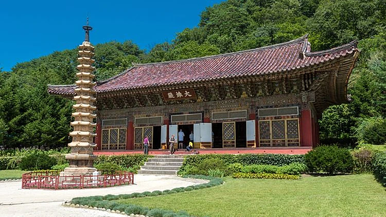 קוריאה הצפונית: חוויה ייחודית במדינה המסוגרת בעולם