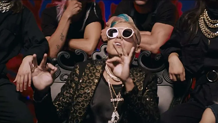 הקליפ "גומיגם" של סטטיק ובן אל