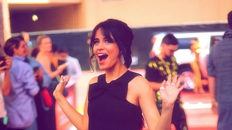 קמילה קאביו מתרגשת מהזכייה , גטי אימג'