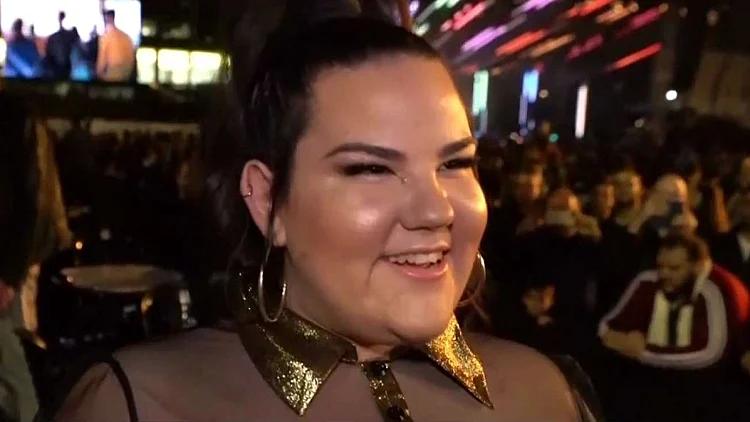 נטע ברזילי באירוע יזראל קולינג בתל אביב