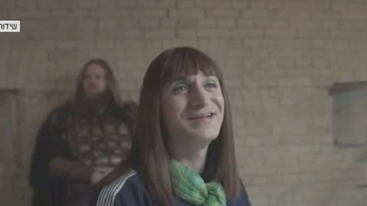 זינה המאמנת