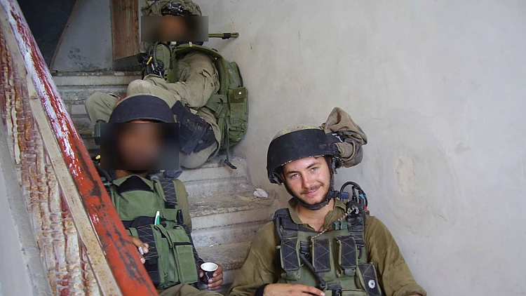 ירון שחר חייל שיצא נגד שוברים שתיקה בצוק איתן
