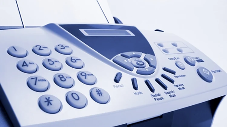 מפקס ועד מזכירה אלקטרונית: 5 טכנולוגיות שעבר זמנן