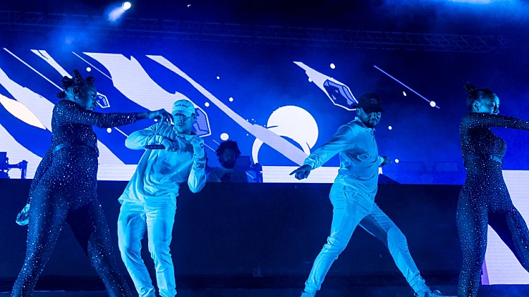 מייג'ור לייזר בהופעה באמפי פארק