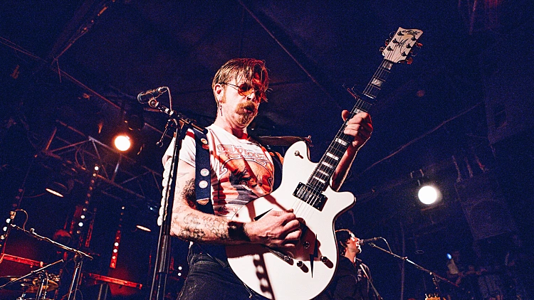 איגלז אוף דת' מטאל