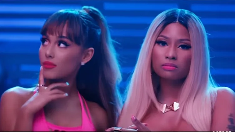 ניקי מינאז ואריאנה גרנדה