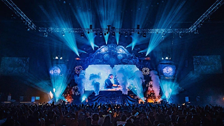 טומורולנד יונייט