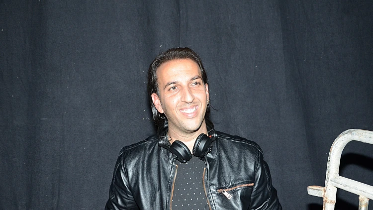 דודו אהרון חוגג יום הולדת 29