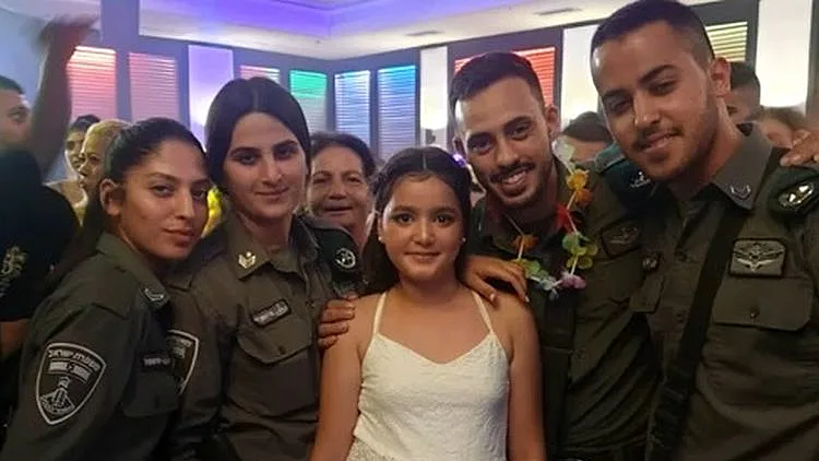 האורחים לא הופיעו: לוחמי מג"ב הגיעו לשמח את אלינור בבת המצווה