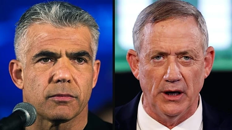 למרות הפרידה הסוערת: גוברים הסיכויים לאיחוד של גנץ ולפיד