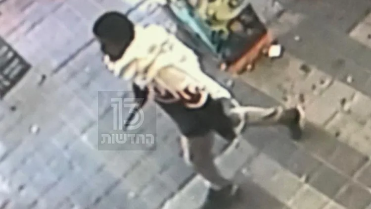 הצעיר מבת ים דקות לפני שנורה